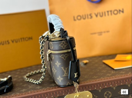 Louis Vuitton Monogram Canvas Crossbody Bag with Chain Strap view 6