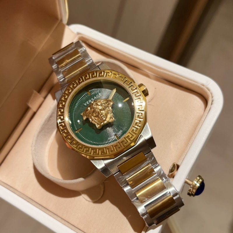 Versace Medusa Gold Quartz Watch 38MM view