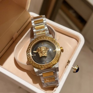 Versace Medusa Gold Quartz Watch 38MM view 8