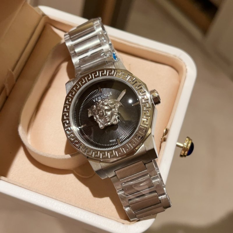Versace Medusa Gold Quartz Watch 38MM view