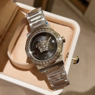 Versace Medusa Gold Quartz Watch 38MM view 9