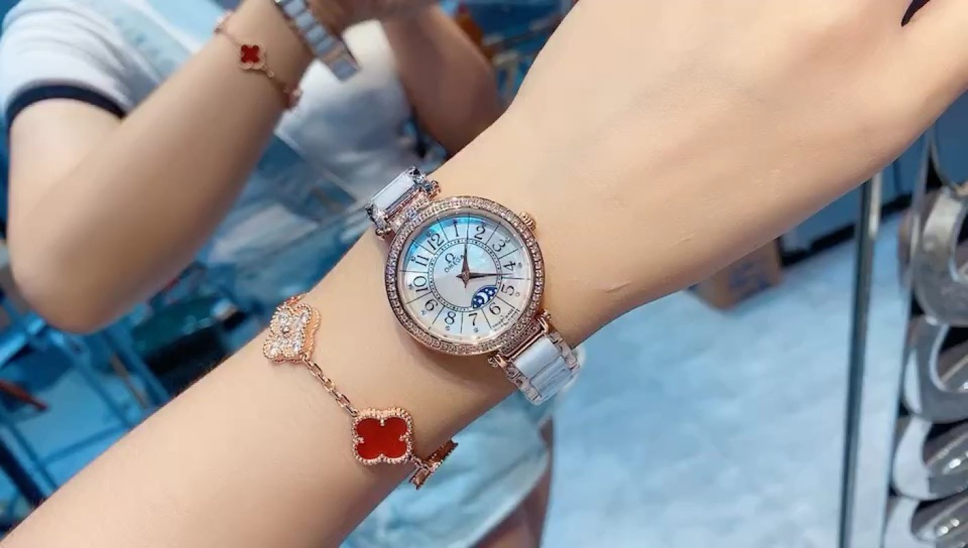 Cartier Ballon Bleu Rose Gold Diamond Bezel Watch