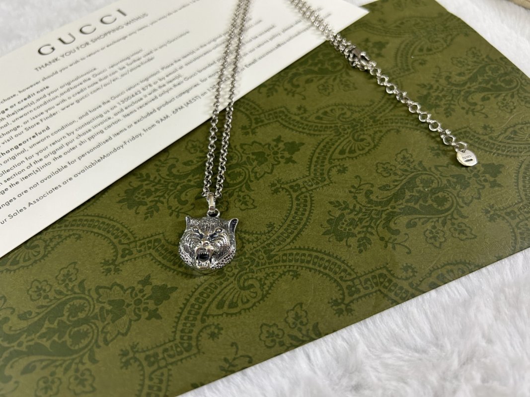 Gucci Tiger Head Silver Pendant Necklace view