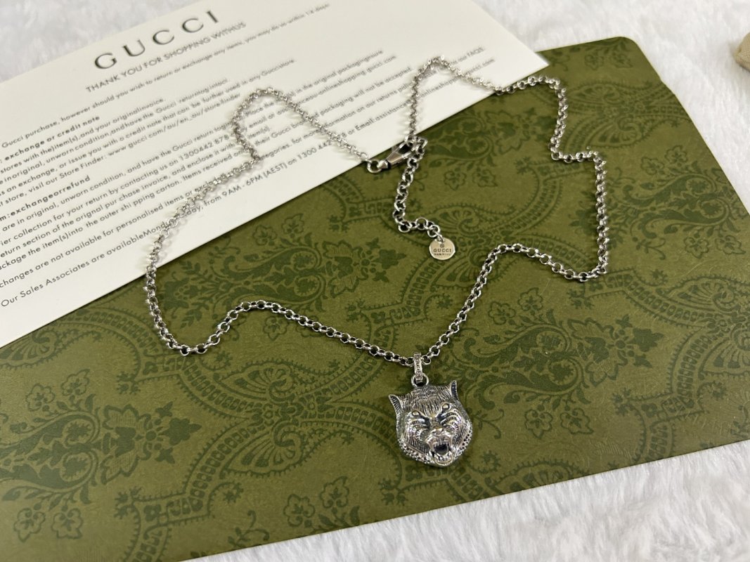 Gucci Tiger Head Silver Pendant Necklace view