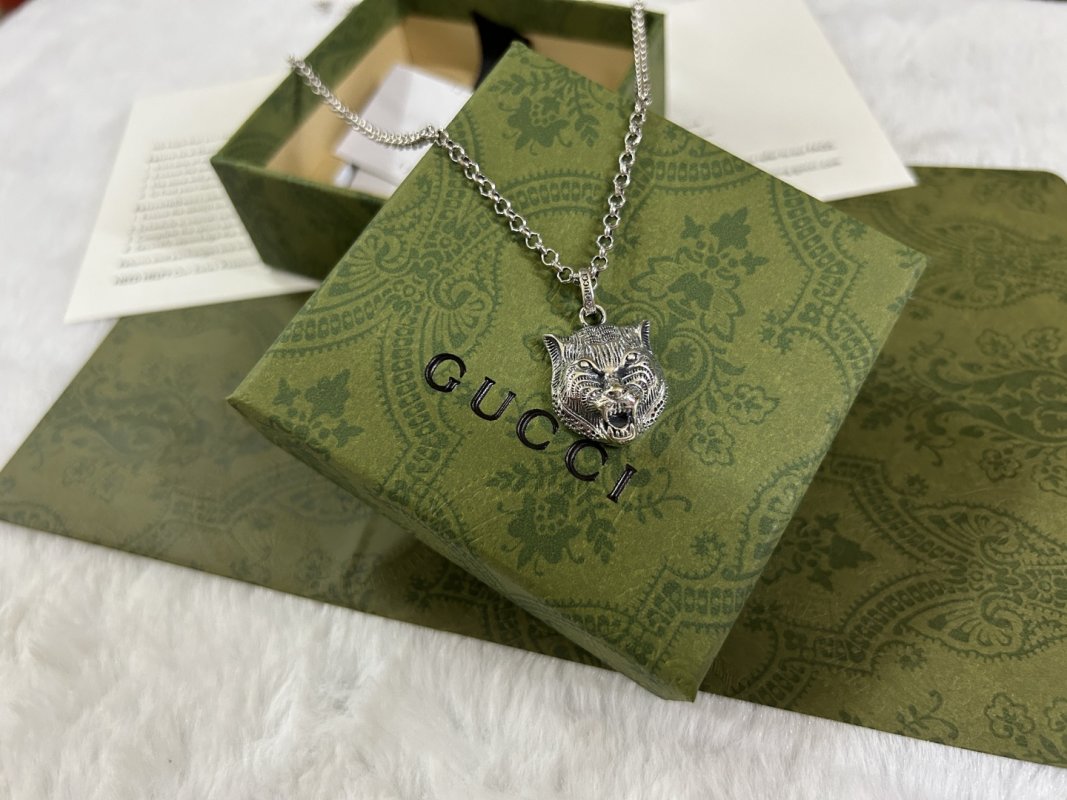 Gucci Tiger Head Silver Pendant Necklace view
