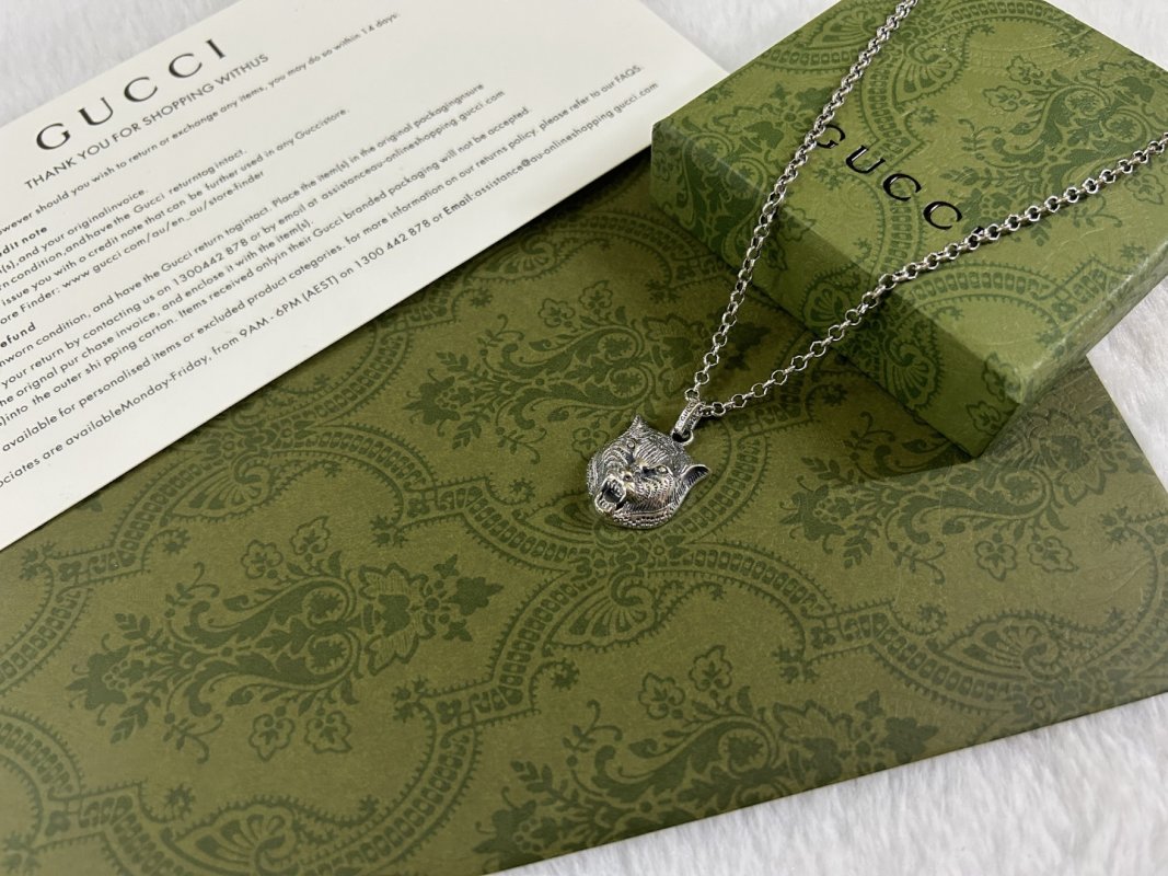 Gucci Tiger Head Silver Pendant Necklace view