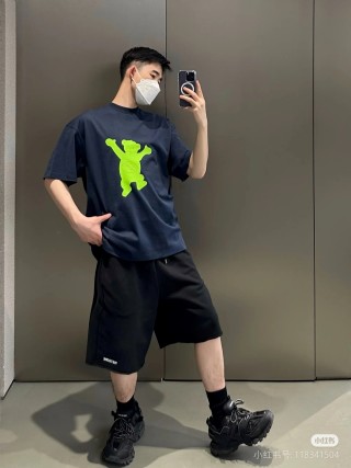 We11 Done Navy Bear Flocked Print T-Shirt view 5