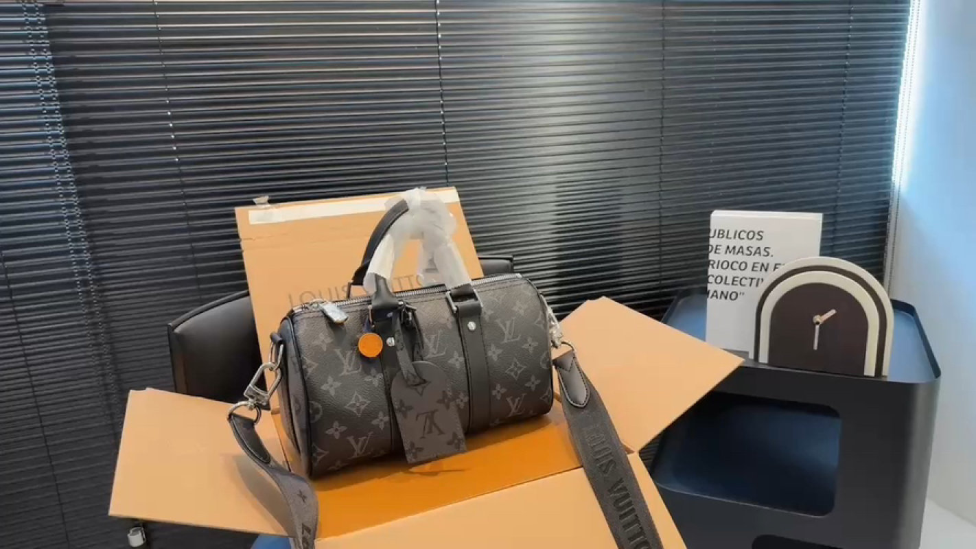 Louis Vuitton Monogram Speedy Bandoulière Grey