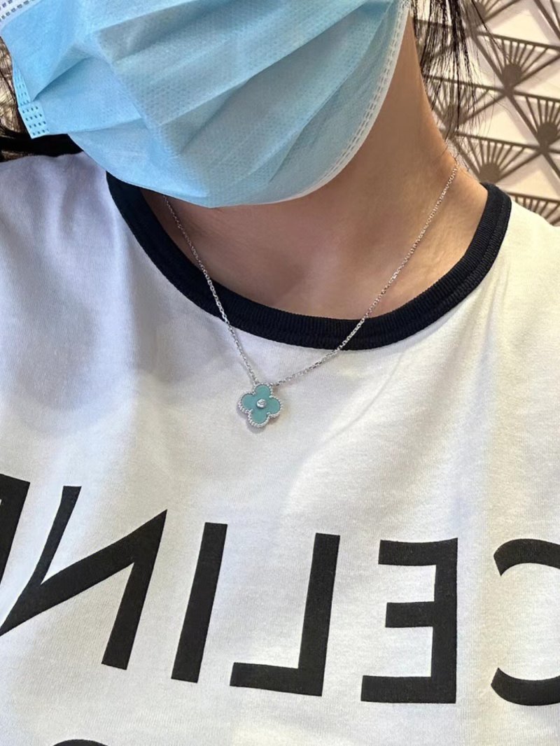 Turquoise Clover Pendant Silver Chain Necklace view