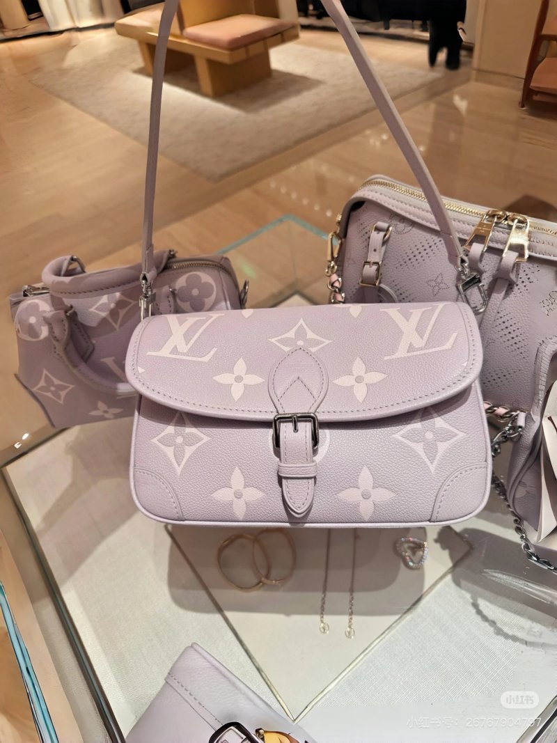 Louis Vuitton Monogram Canvas Shoulder Bag Mauve view