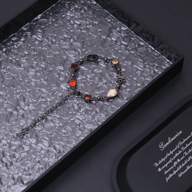 Louis Vuitton Light Zirconia-Set Chain Bracelet Silver view