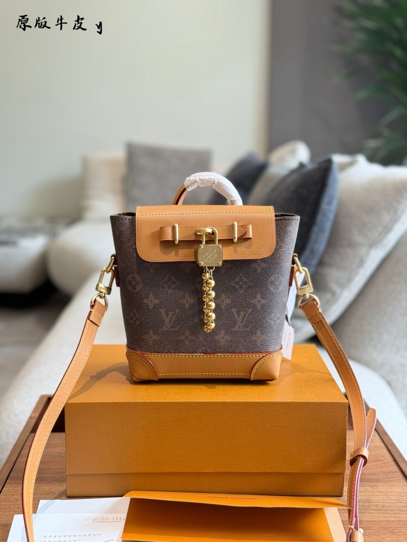 Louis Vuitton Steamer 15 Monogram Canvas & Leather Shoulder Bag view