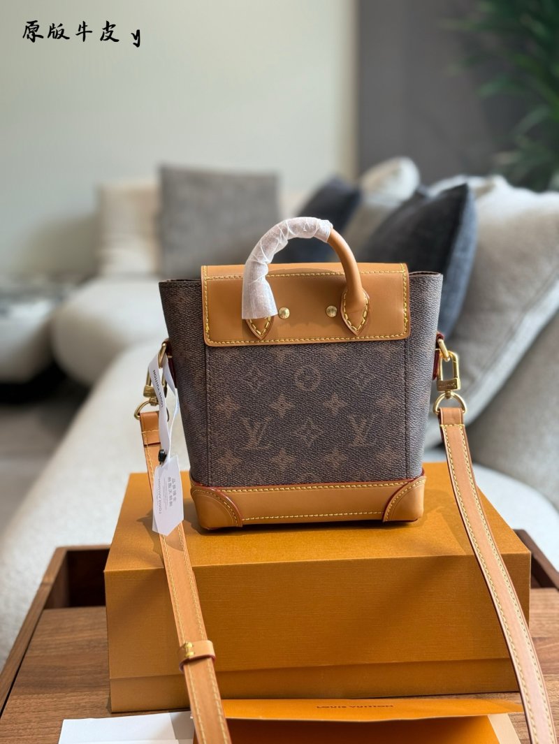 Louis Vuitton Steamer 15 Monogram Canvas & Leather Shoulder Bag view