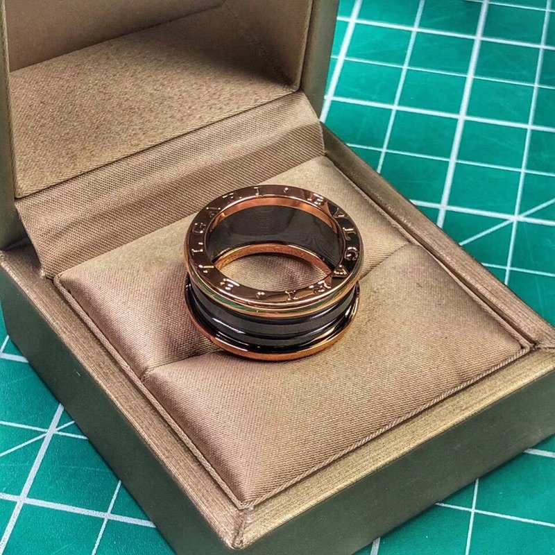 Bvlgari B.Zero1 Classic Ceramic Spring Ring - Rose Gold view