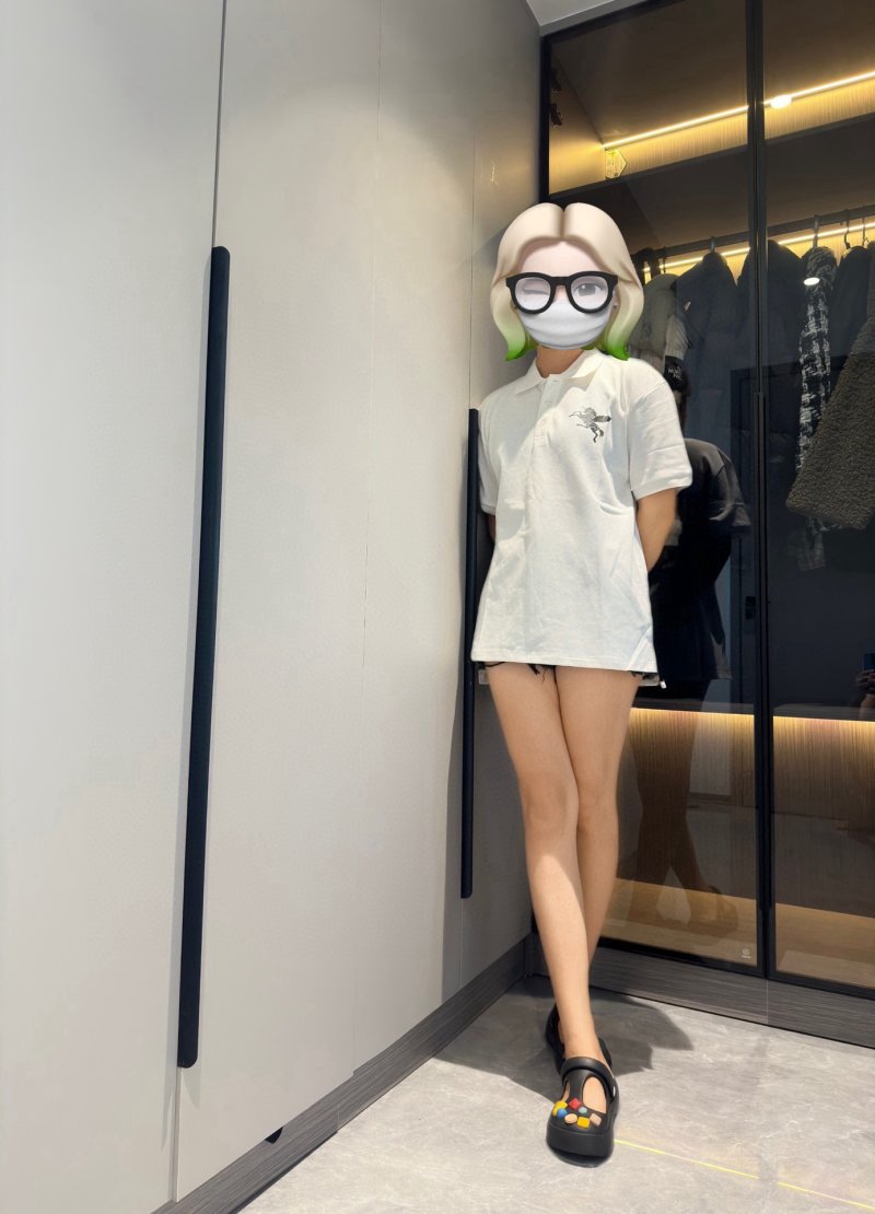 Embroidered White Short Sleeve T-Shirt