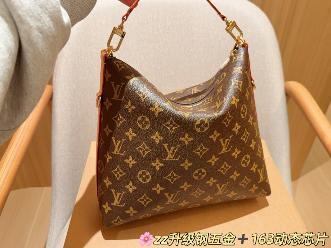 Louis Vuitton Monogram Multipass Shoulder Bag Brown view