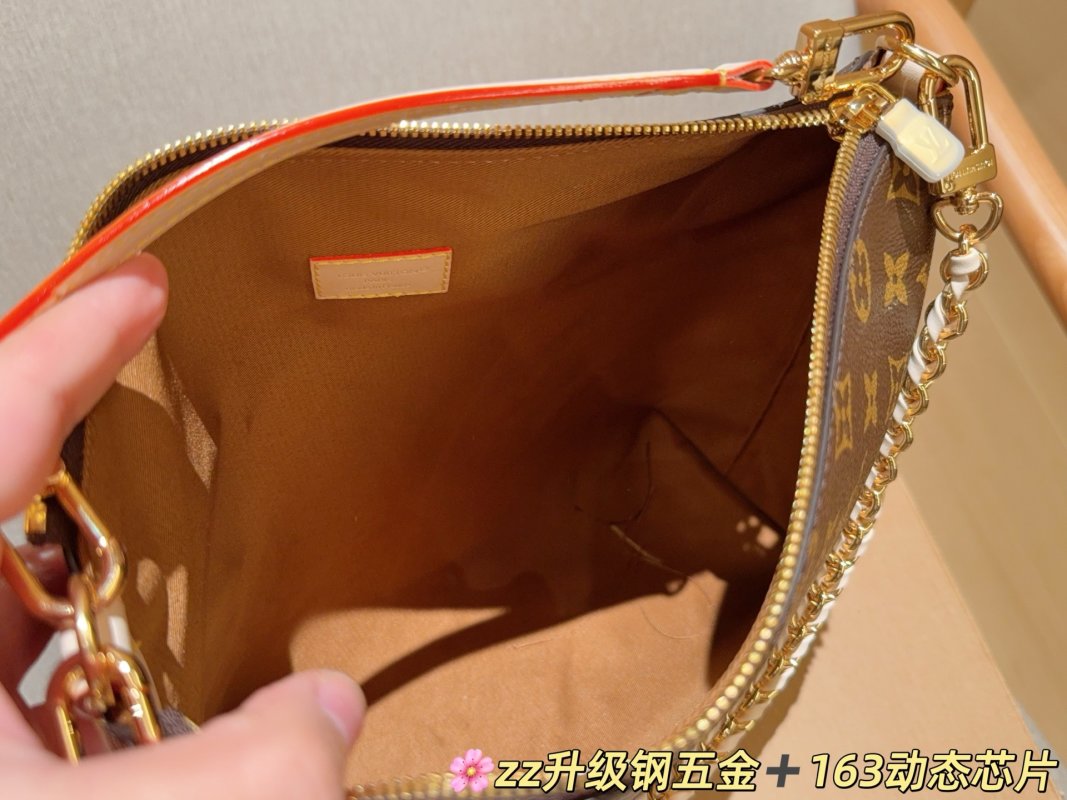 Louis Vuitton Monogram Multipass Shoulder Bag Brown view