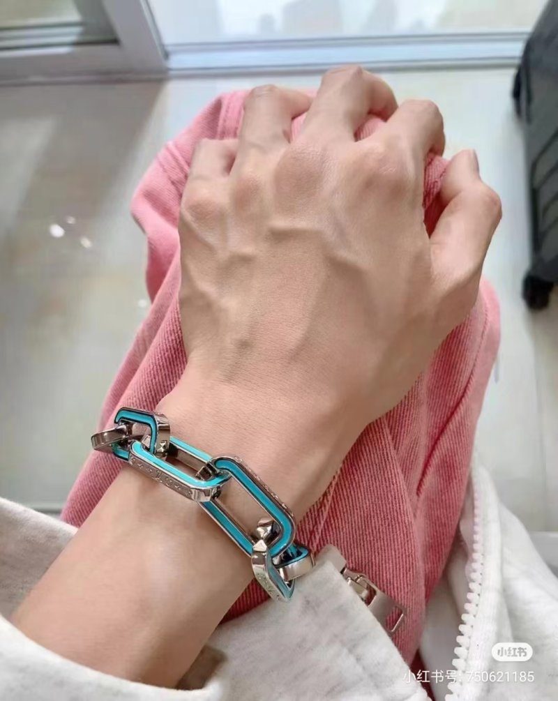 Louis Vuitton LV Monogram Blue Enamel Chain Bracelet