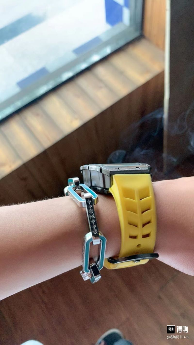 Louis Vuitton LV Monogram Blue Enamel Chain Bracelet view
