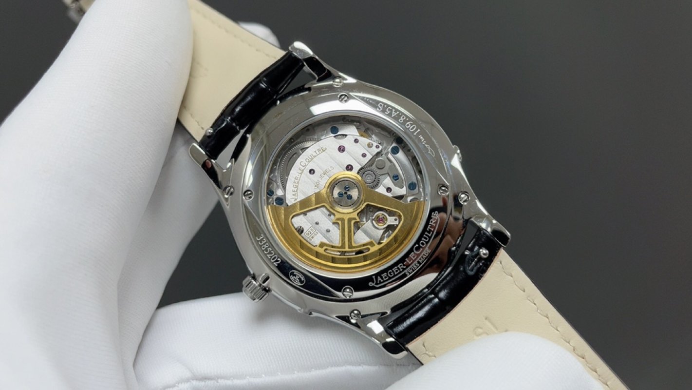 Jaeger-LeCoultre Master Ultra-Thin Moonphase Blue Dial view