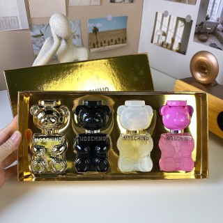 Moschino Teddy Bear Fragrance 4-Piece Gift Set view 3