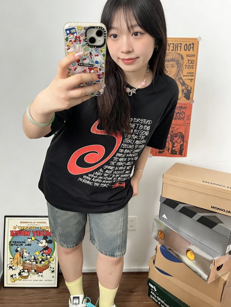 Black Graphic Print Short Sleeve T-Shirt with Red Wave Logo