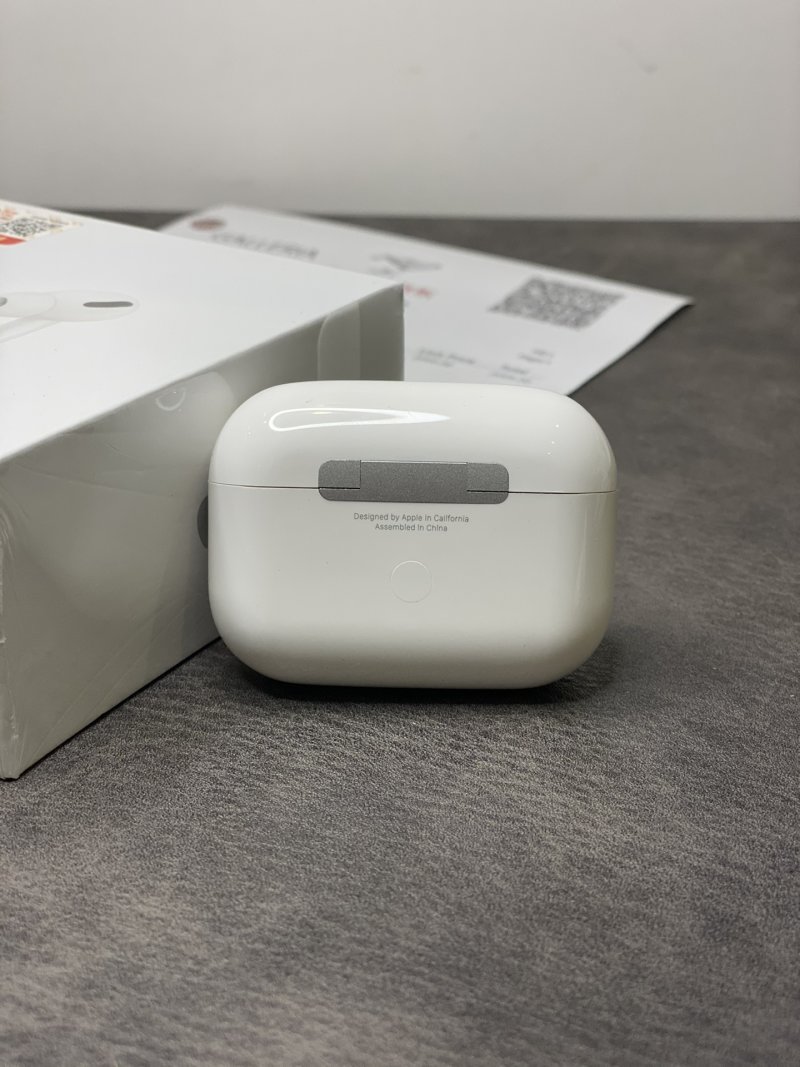 Apple AirPods Pro Gen 3 Wireless Earbuds White view