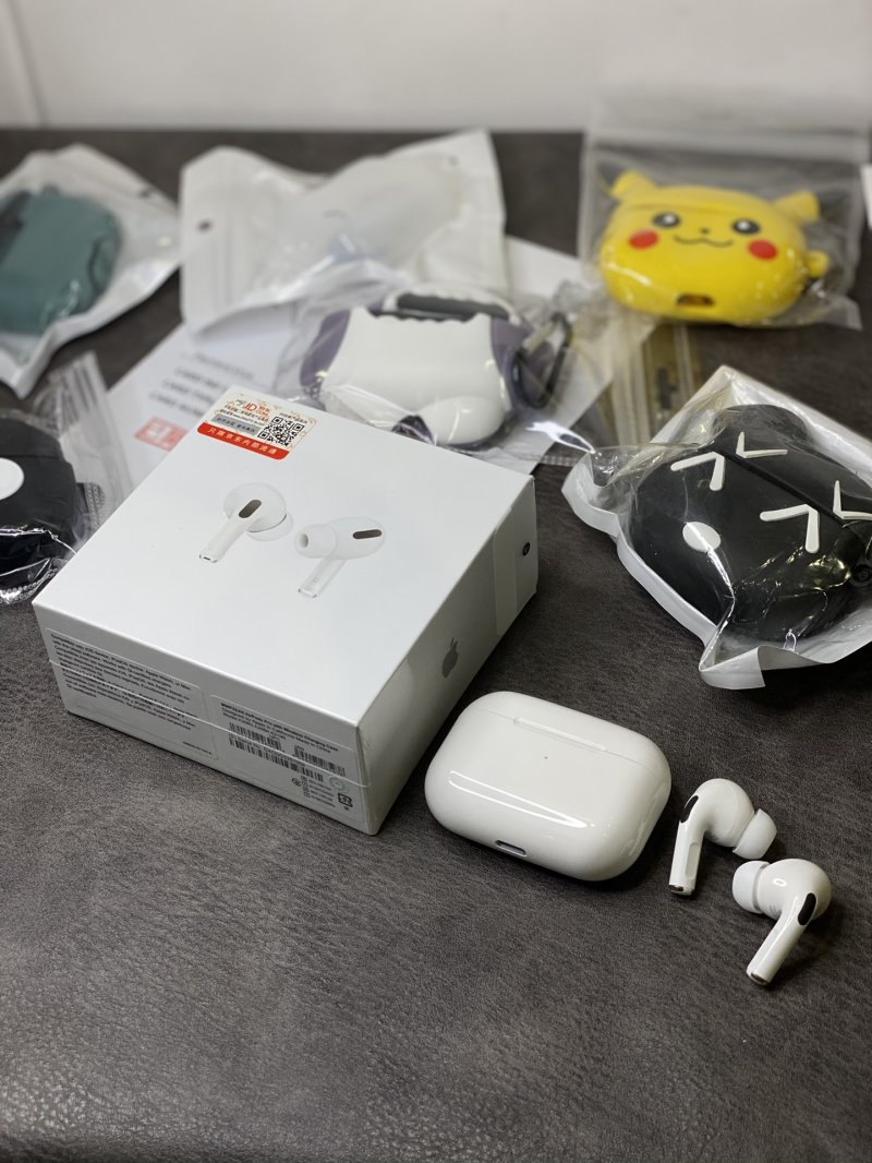 Apple AirPods Pro Gen 3 Wireless Earbuds White view
