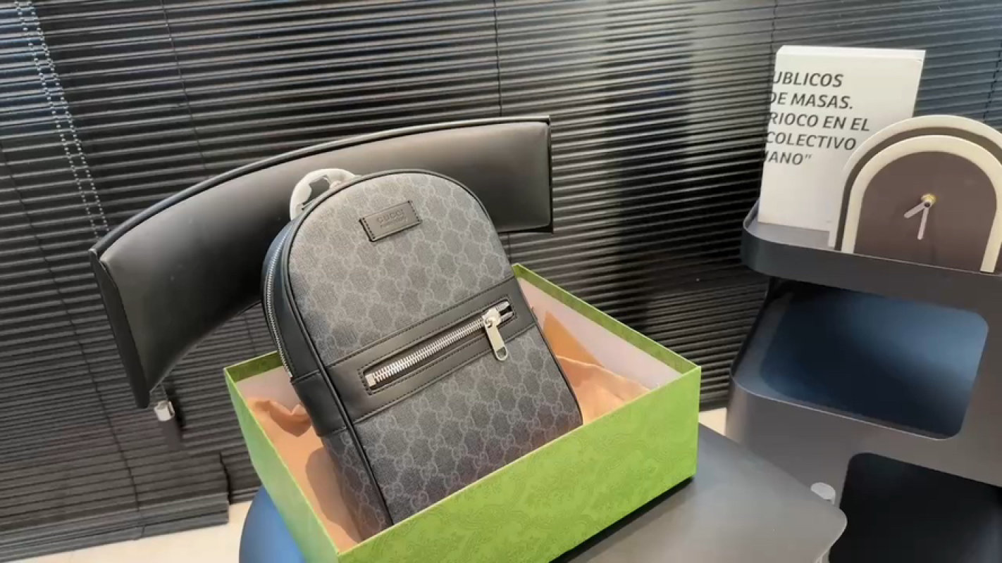 Gucci GG Supreme Backpack Black