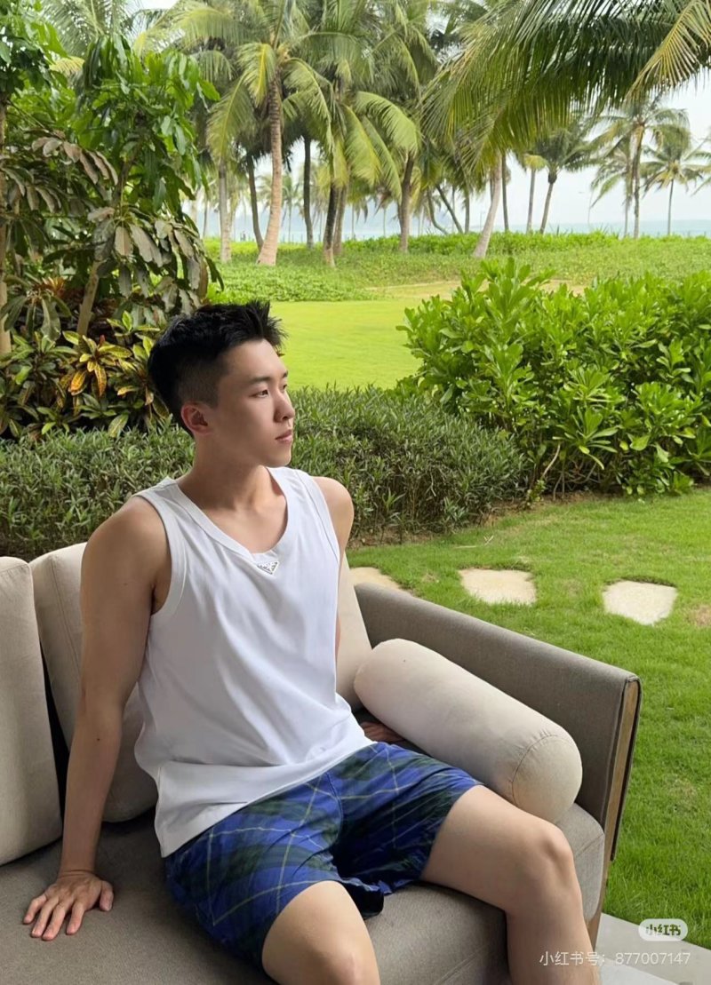Burberry Navy Argyle Check Shorts view