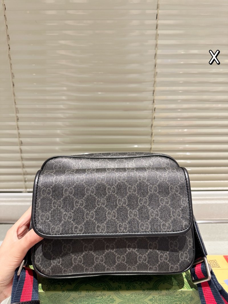 Gucci GG Canvas Crossbody Shoulder Bag Black view