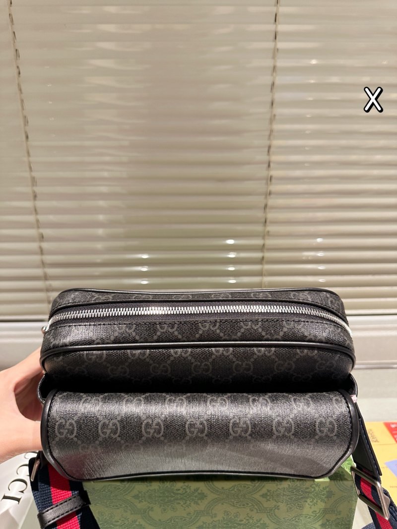 Gucci GG Canvas Crossbody Shoulder Bag Black view