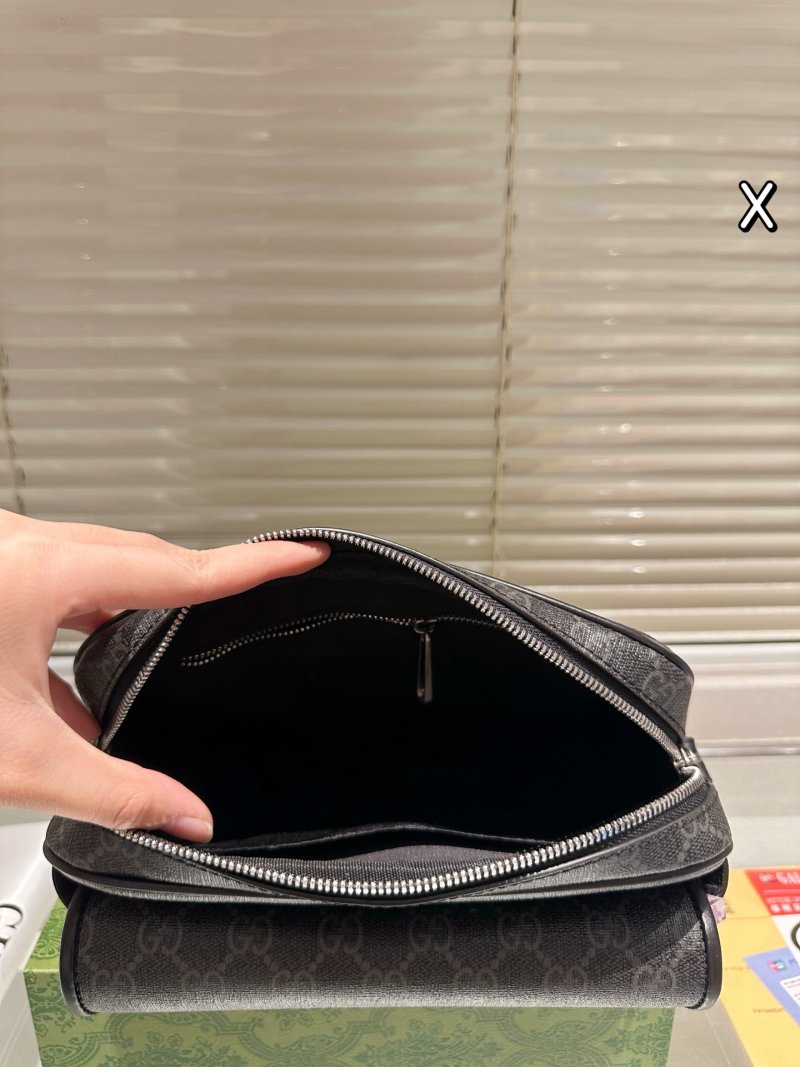 Gucci GG Canvas Crossbody Shoulder Bag Black view