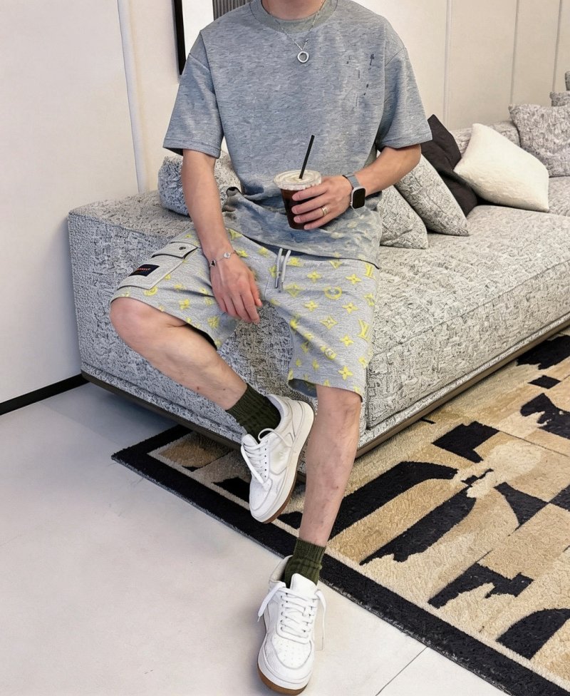 Louis Vuitton Monogram Cargo Shorts Grey view
