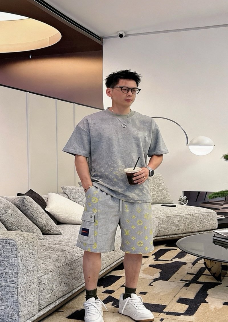 Louis Vuitton Monogram Cargo Shorts Grey view