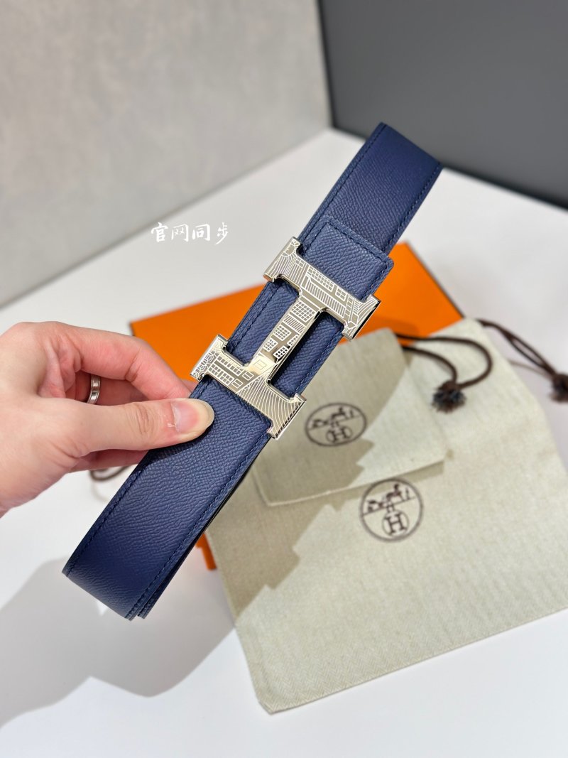 Hermès Faubourg Reversible Leather Belt Buckle Navy 38mm view