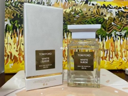 Tom Ford White Suede Eau de Parfum 100ml view 4