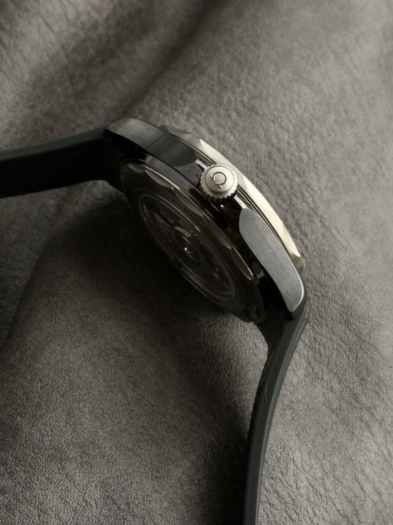 Omega Seamaster 210.92.44.20.01.001 Black Ceramic Watch view