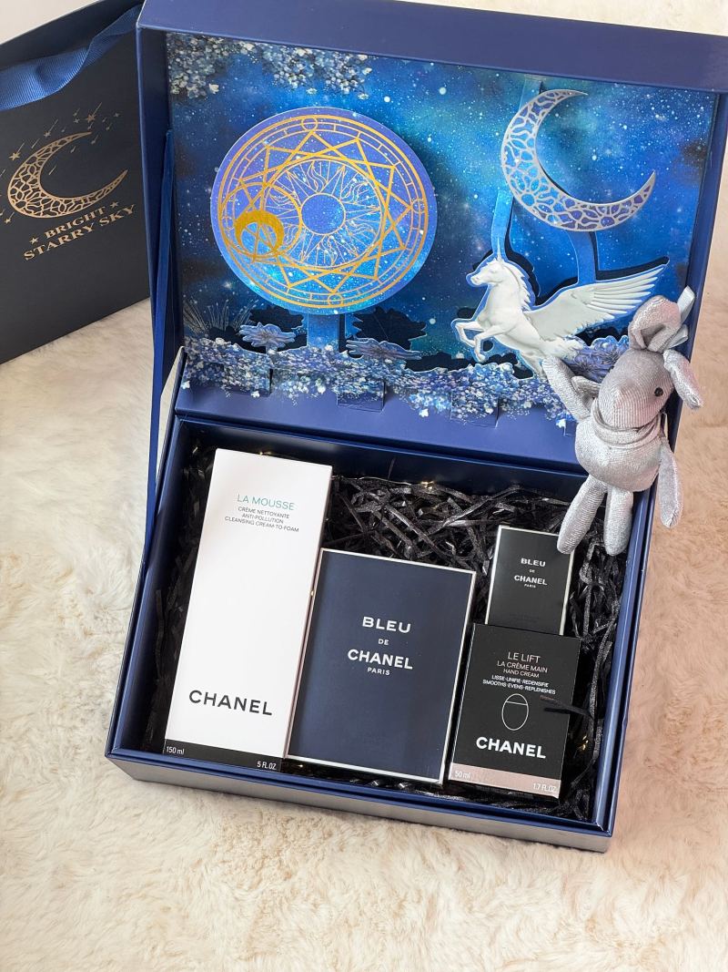 Chanel Bleu de Chanel Luxury Gift Set with Skincare
