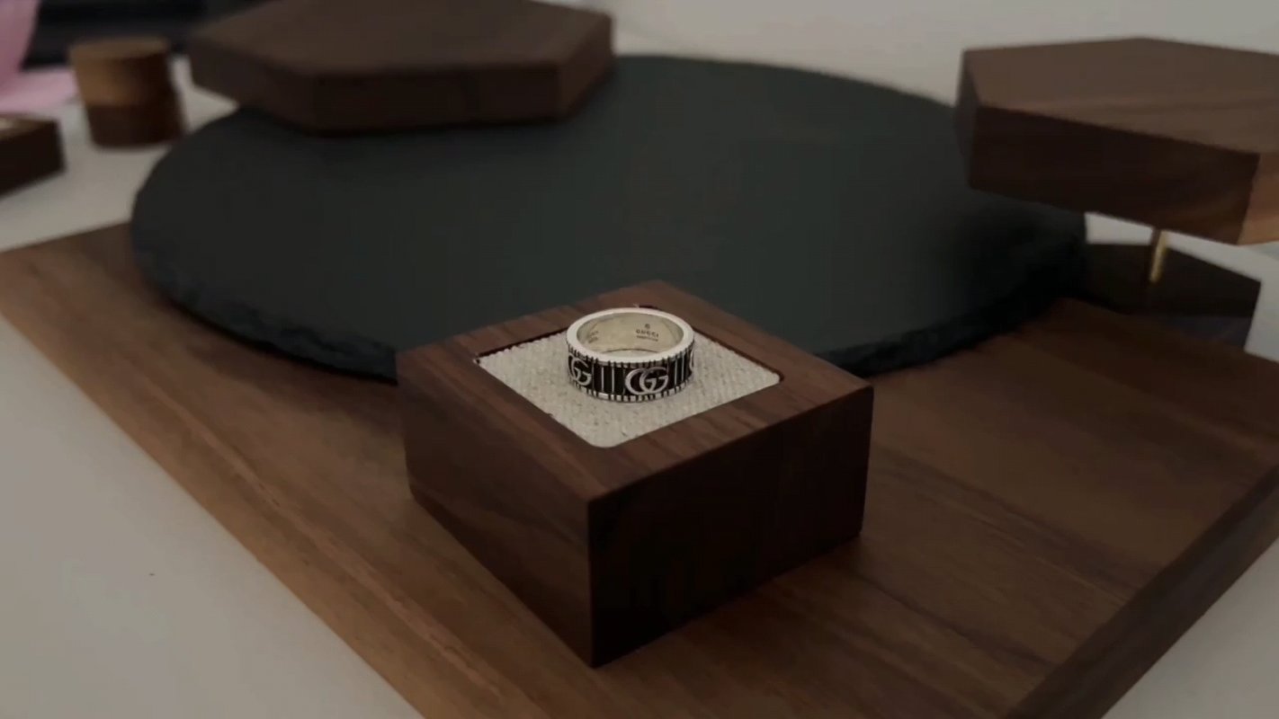 Gucci Double G Stripe Vintage Silver Ring