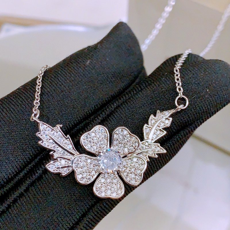 Chaumet Bee My Love Flower Diamond Pendant Necklace Silver view