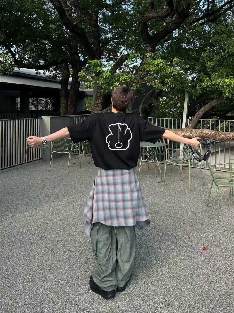Black Bear Graphic Short Sleeve T-Shirt view
