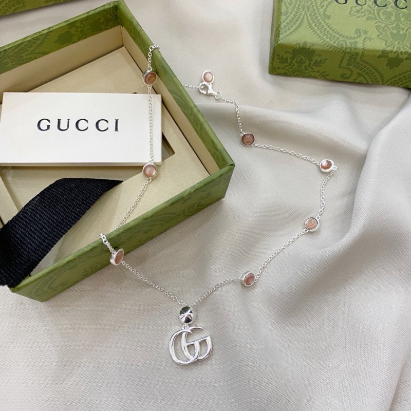 Gucci Double G Pink Pearl Shell Stone Pendant Necklace