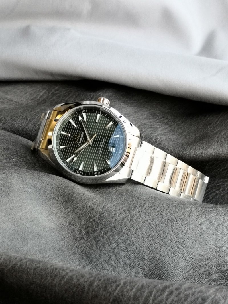 Omega Seamaster 41mm Black Dial Steel Watch with Extra Straps view