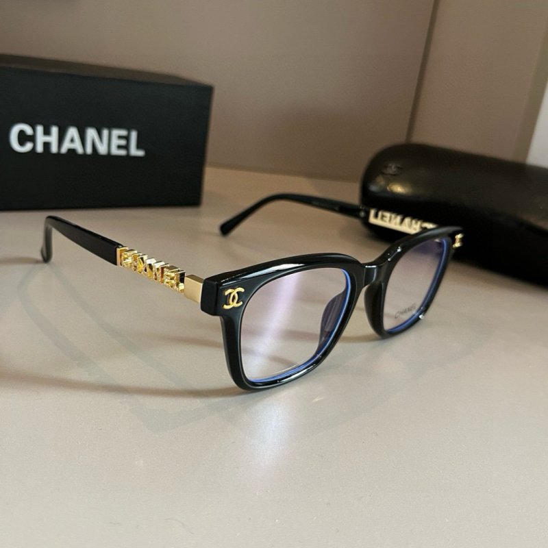 Chanel Black Oversized Frame Sunglasses with Gold Temple Detail