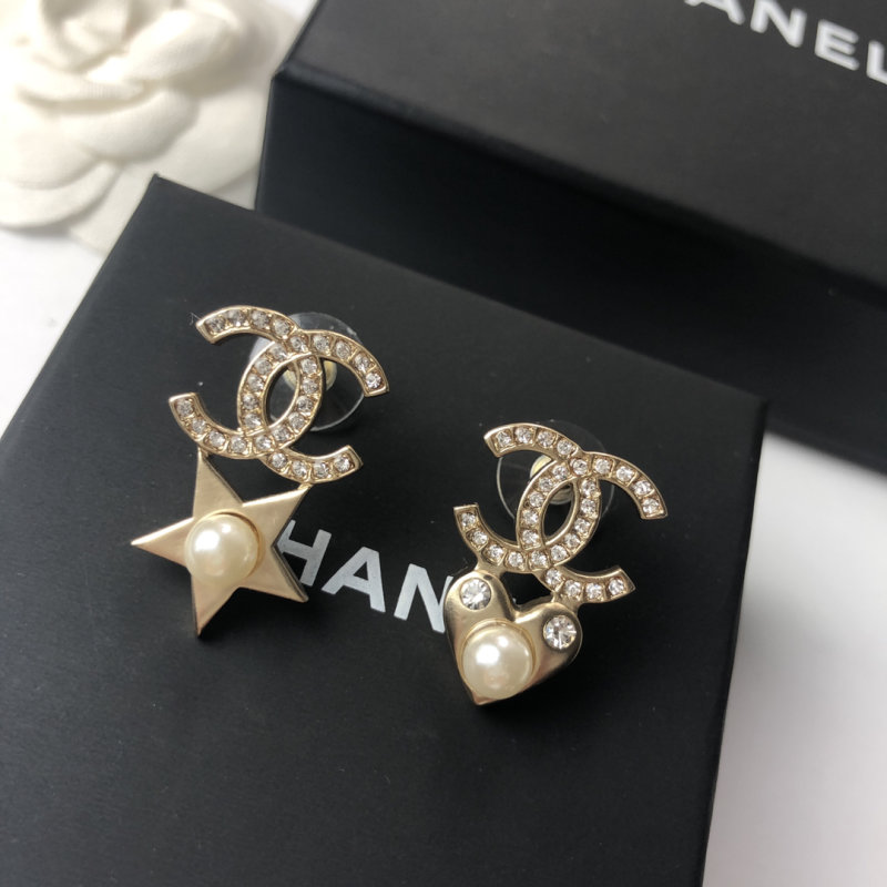 Chanel CC Asymmetrical Star & Heart Pearl Drop Earrings Gold view