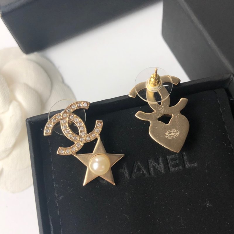 Chanel CC Asymmetrical Star & Heart Pearl Drop Earrings Gold view