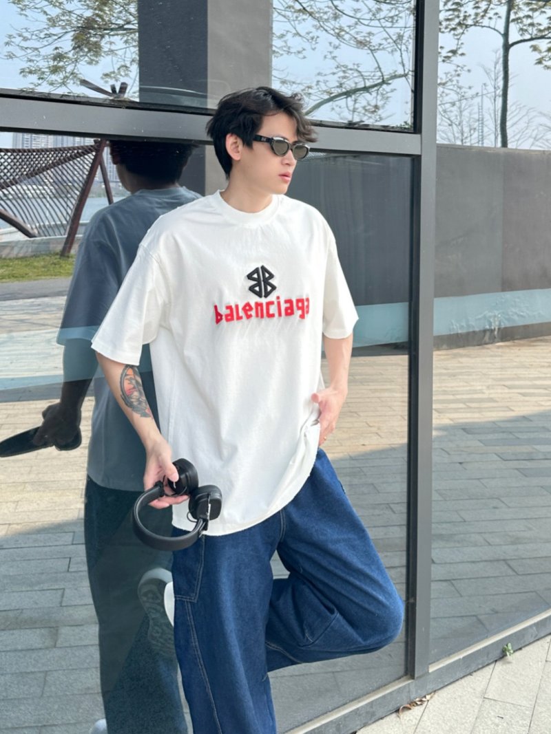 Balenciaga Logo White T-Shirt view