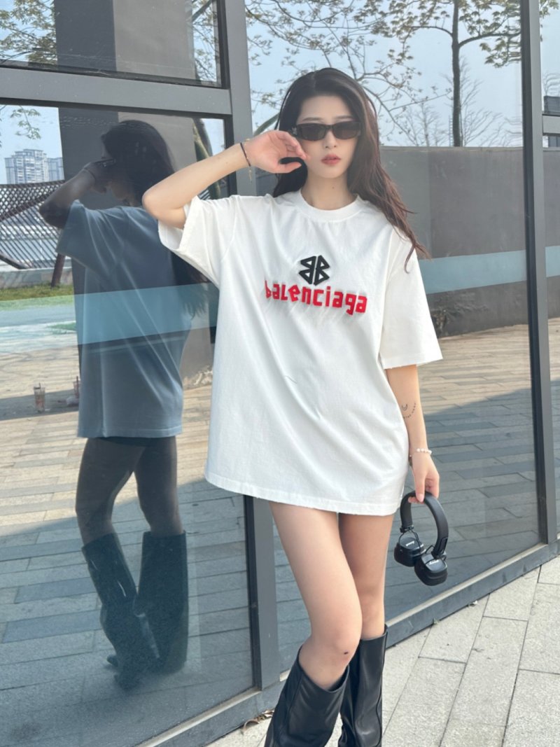 Balenciaga Logo White T-Shirt view