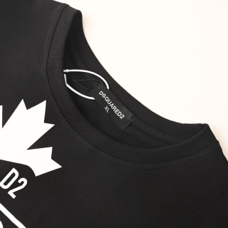 Dsquared2 Maple Leaf Graphic Black T-Shirt view 4